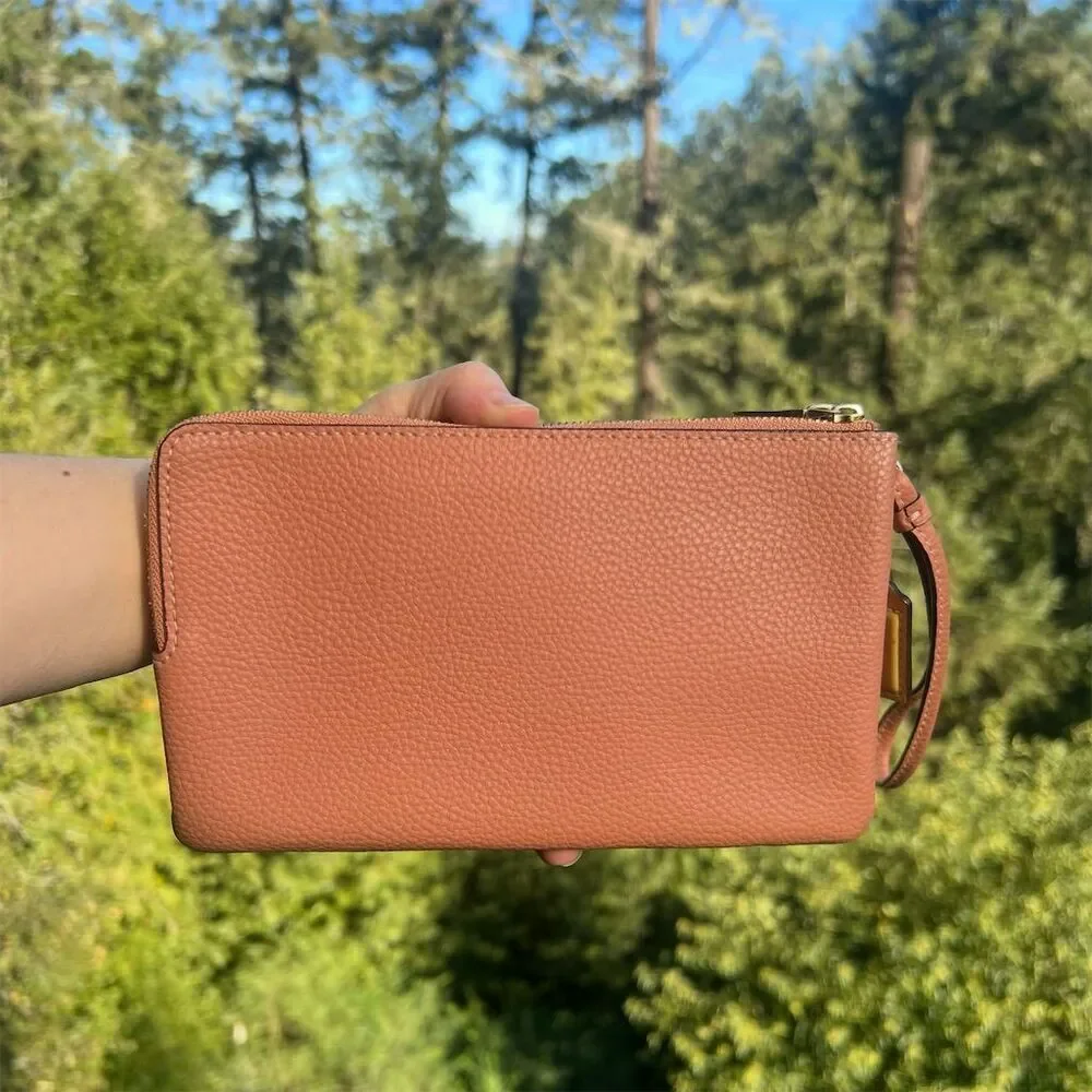 COACH Double Zip Wristlet Wallet Peachy Color w Gold Hardware AUTHENTIC - Picture 2 of 9